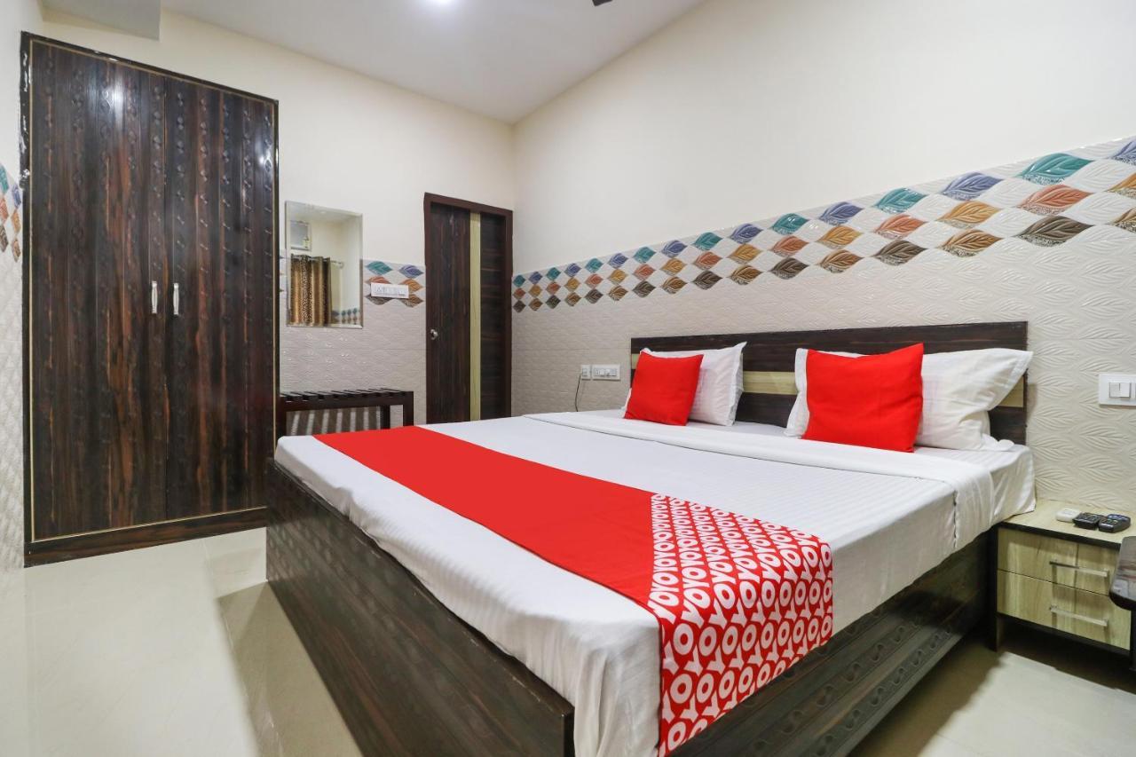 Oyo 49095 Hotel K Fort Abadpura Exterior photo