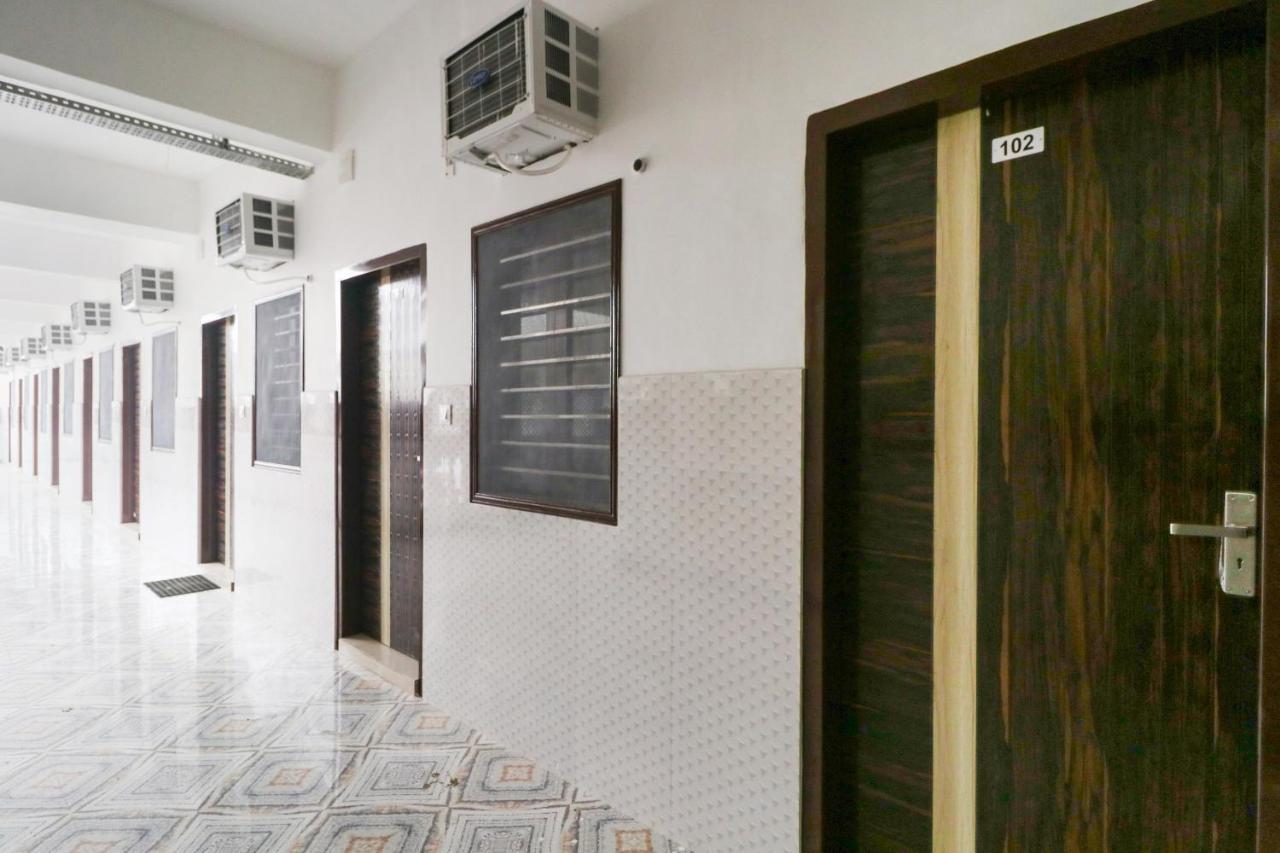 Oyo 49095 Hotel K Fort Abadpura Exterior photo